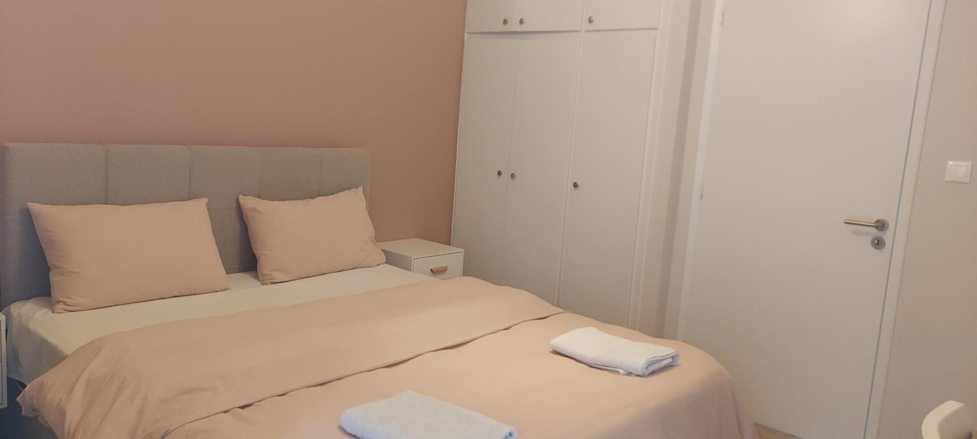 Hermes Apartment